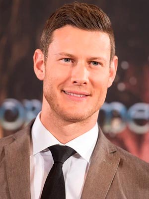 Том Хоппер в роли Рейфа Хастингса